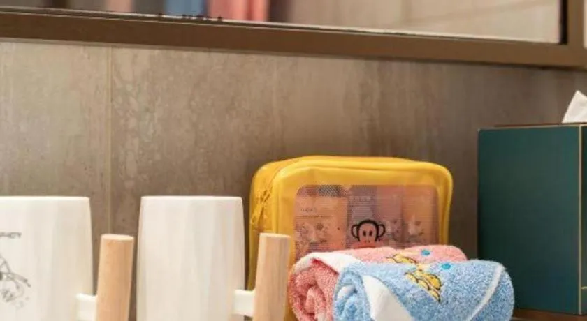 Bed in Dongguan Yingbin Hotel