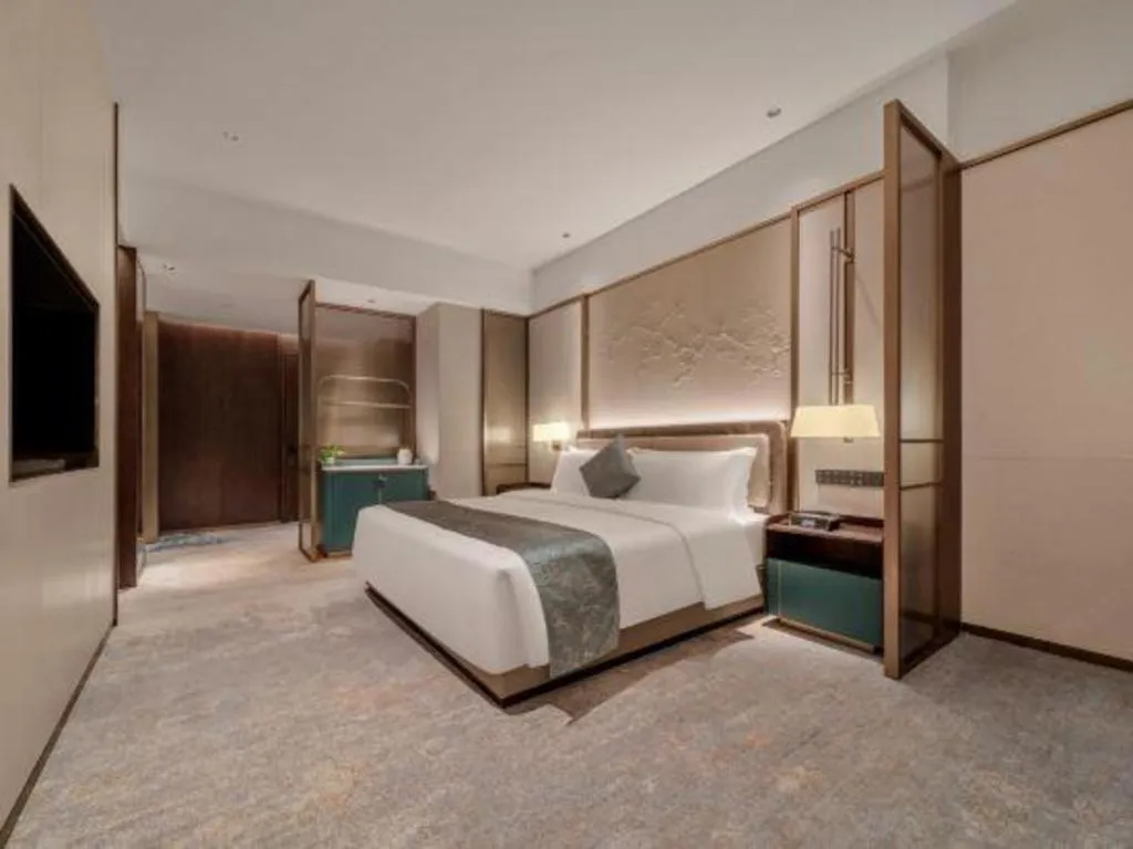 Bed in Dongguan Yingbin Hotel