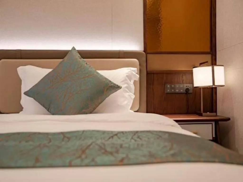 Bed in Dongguan Yingbin Hotel