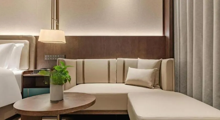 Bed in Dongguan Yingbin Hotel