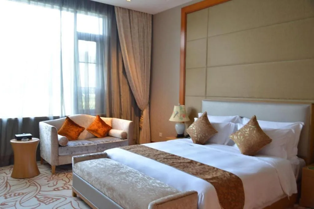Bed in Dongguan Yingbin Hotel