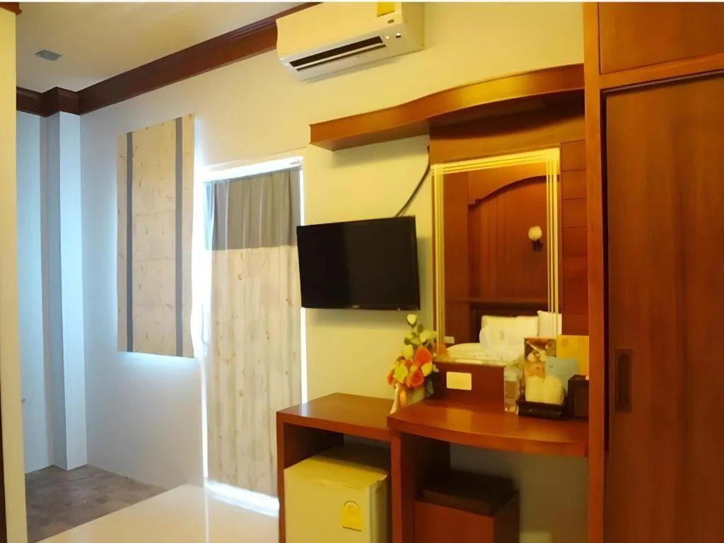 Bed in Chodkamol Place 57