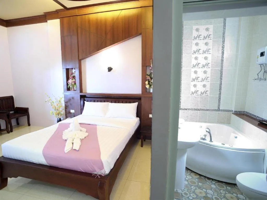 Bed in Chodkamol Place 57