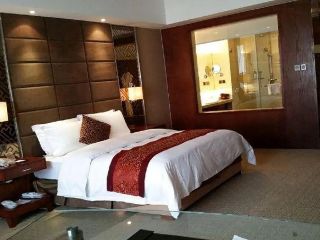 Bed in Blue Horizon International Hotel Gaomi