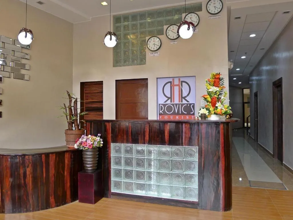 Rovic's Tourist Hotel