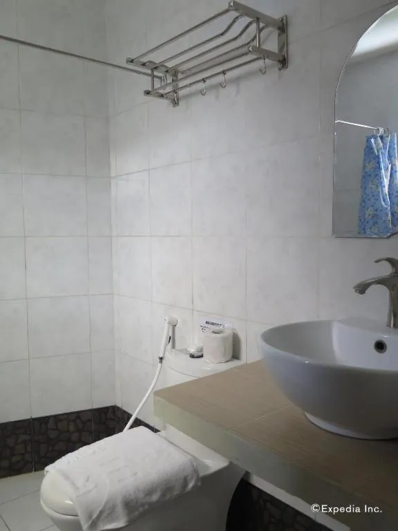 Rovic's Tourist Hotel