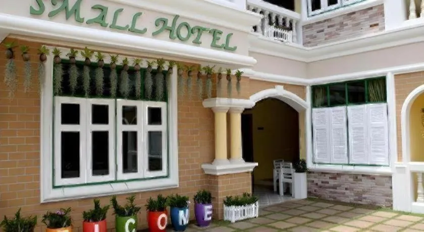 Small Hotel