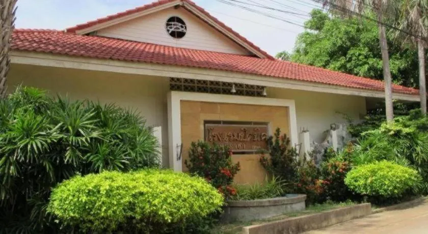 Picnic Sriracha Hotel