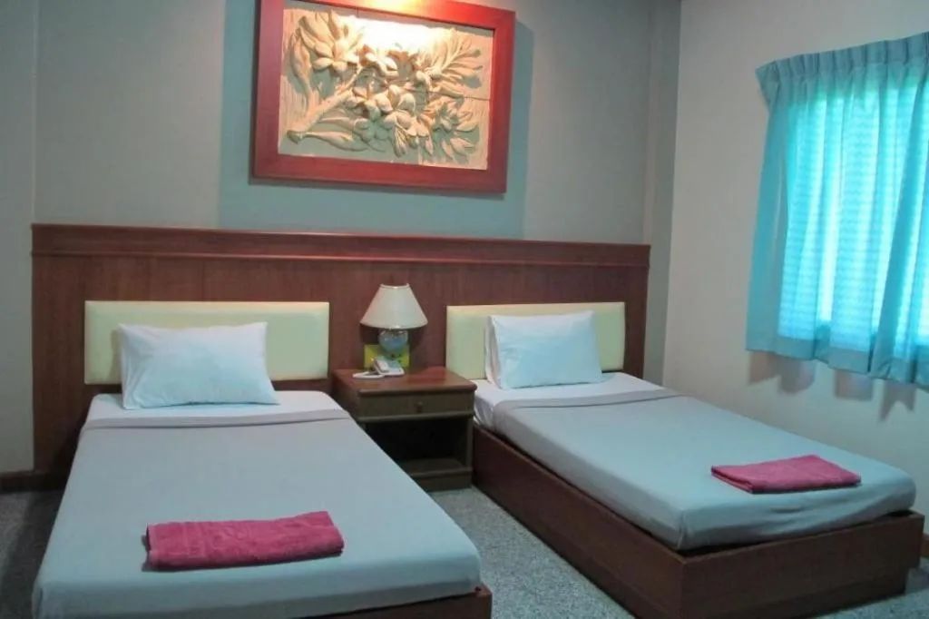 Bed in Picnic Sriracha Hotel