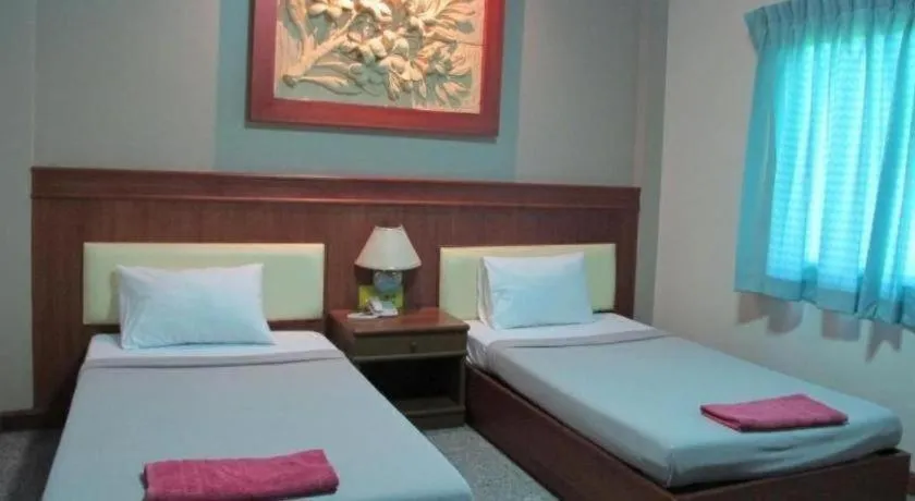 Bed in Picnic Sriracha Hotel