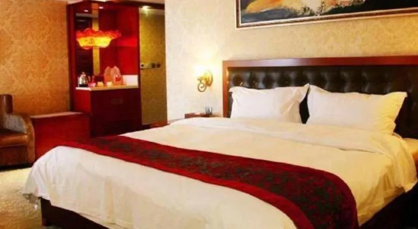 Bed in Metropark Hotel