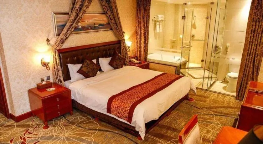 Bed in Metropark Hotel