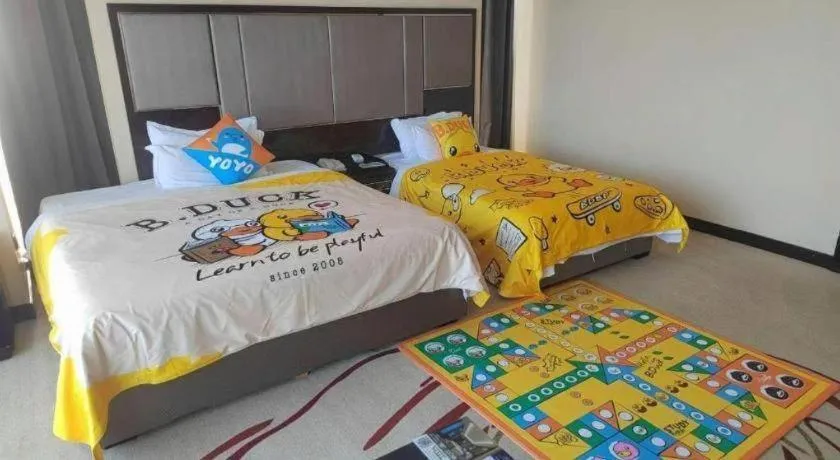 Bed in Pacific Regency Hotel Shenyang