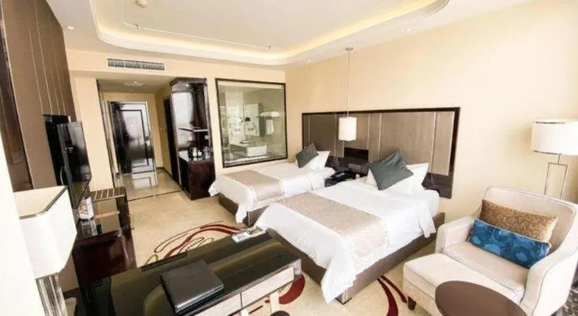 Bed in Pacific Regency Hotel Shenyang