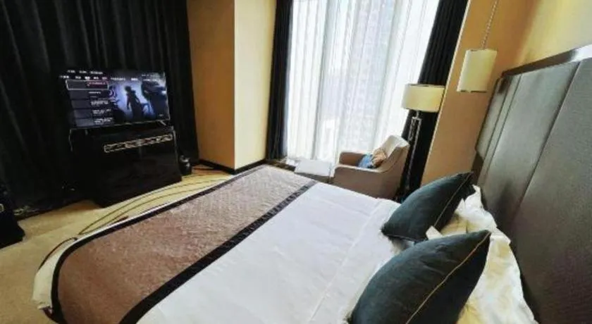 Bed in Pacific Regency Hotel Shenyang