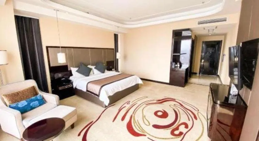 Bed in Pacific Regency Hotel Shenyang