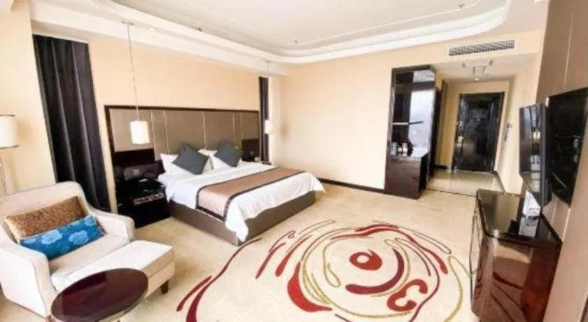 Bed in Pacific Regency Hotel Shenyang