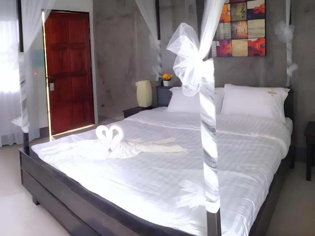 Bed in The Key Hotel