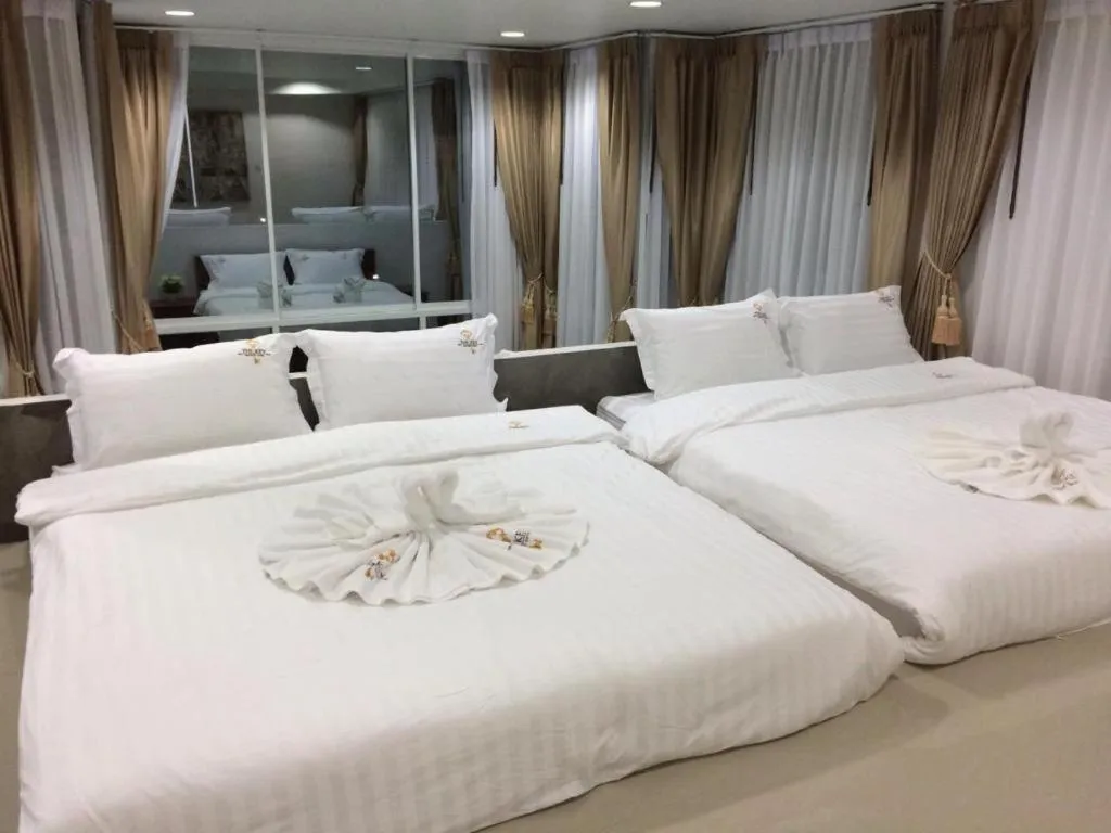 Bed in The Key Hotel