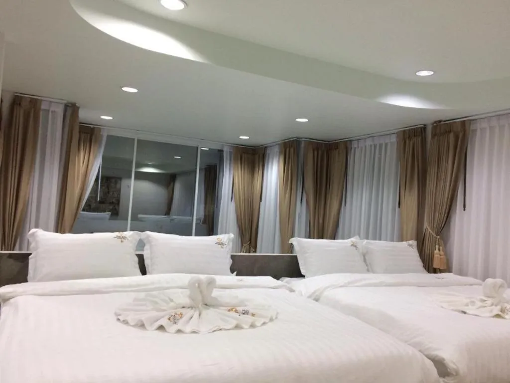 Bed in The Key Hotel