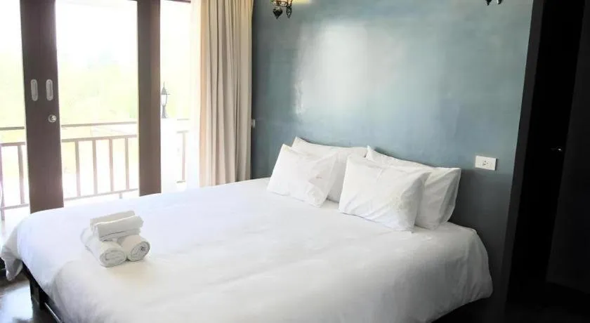 Bed in Baan Parinda (Pompom Home)