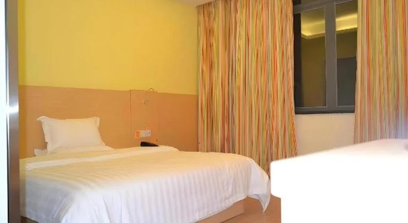 Bed in 7 Days Inn Fucheng Wu Gongci Gaodeng East Street Binjiang Road