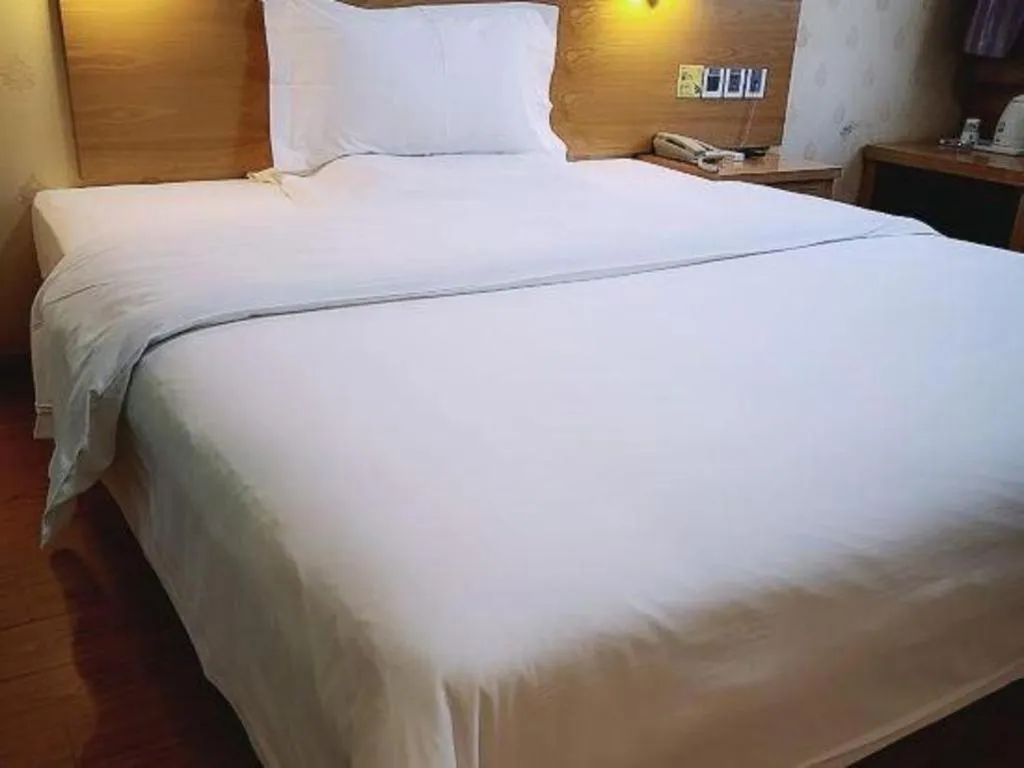 Bed in 7 Days Inn Nanjing Gaochun Metro Station