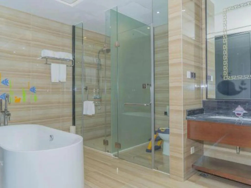 Golden Phoenix International Hotel