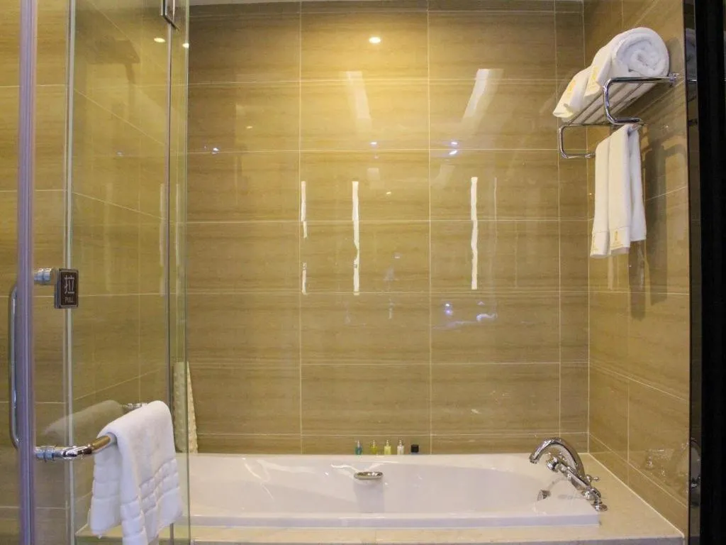 Golden Phoenix International Hotel