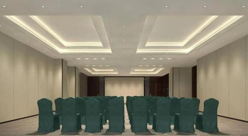 Golden Phoenix International Hotel