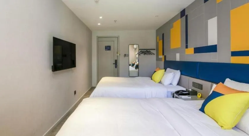 Bed in 7 Days Inn Beijing Tongzhou Universal Studio Linheli Metro Station