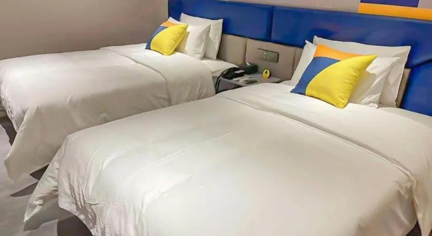 Bed in 7 Days Inn Beijing Tongzhou Universal Studio Linheli Metro Station