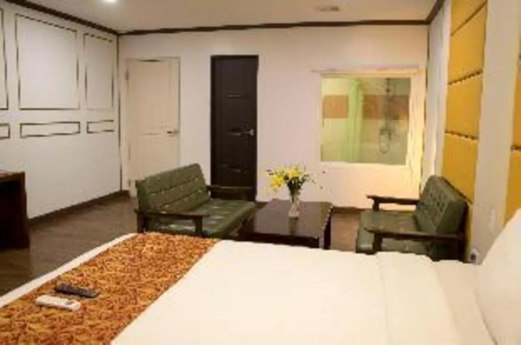 Bed in Horizon Hotel