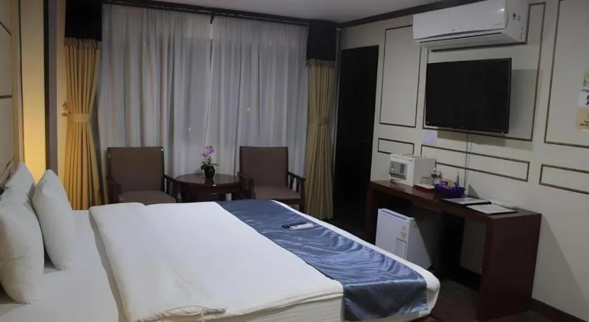 Bed in Horizon Hotel