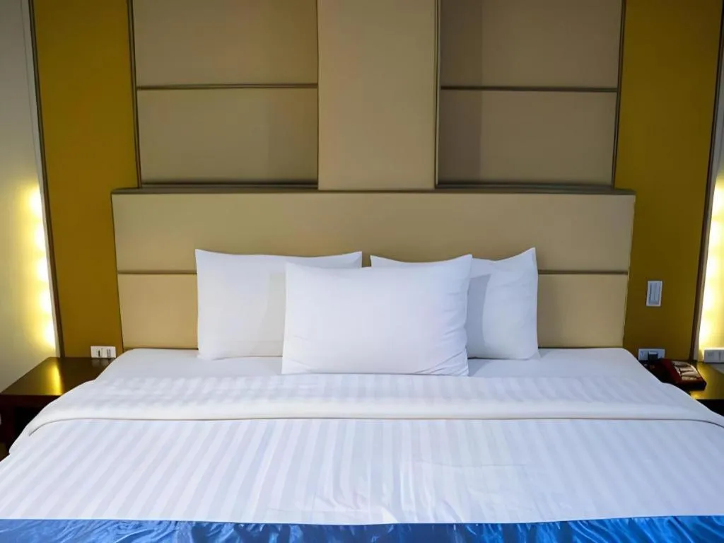Bed in Horizon Hotel