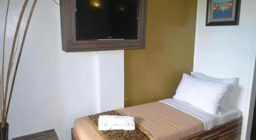 Bed in Zanrock Micro Hotel