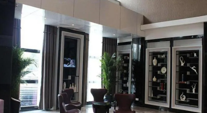 Lavande Hotel Wuhan Wujia Mountain Branch