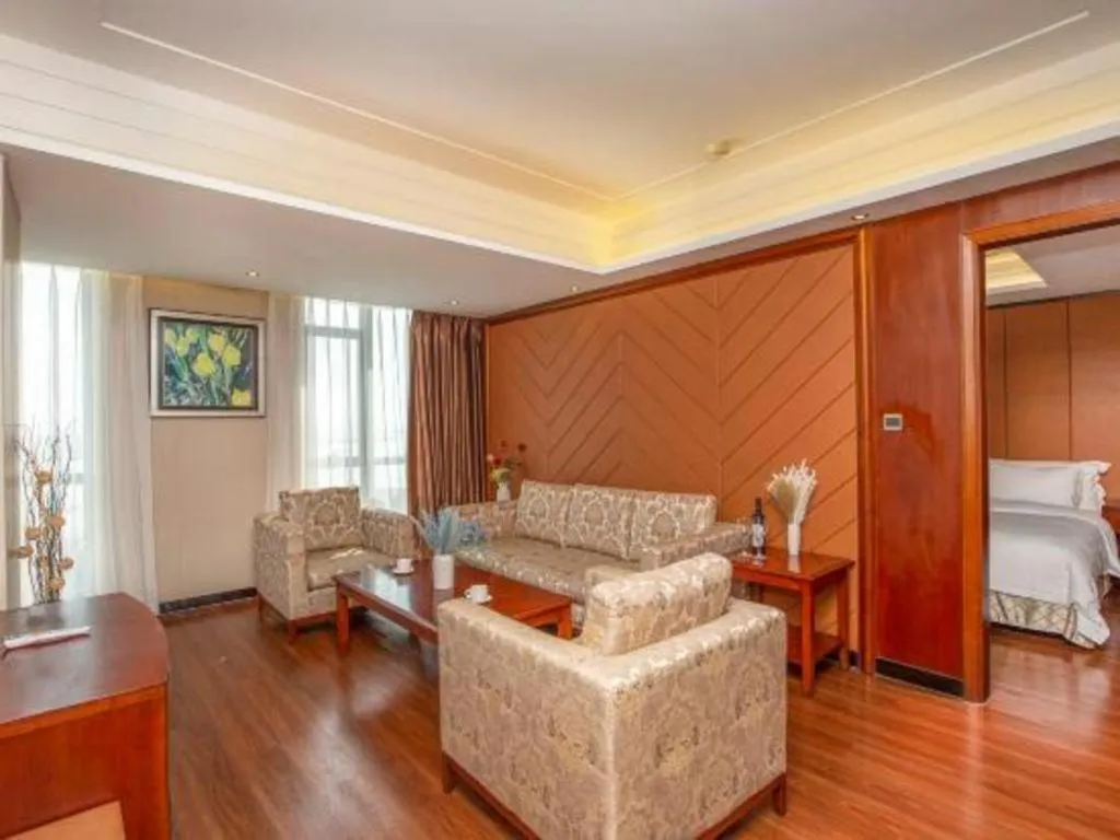 Bed in Auspicious Hotel