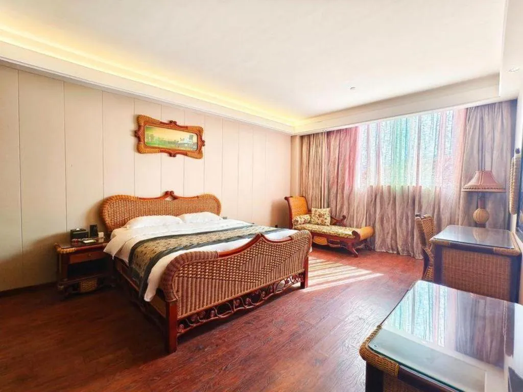 Bed in Fuzhou Chuanjie Hotspring and Golf Club Hotel