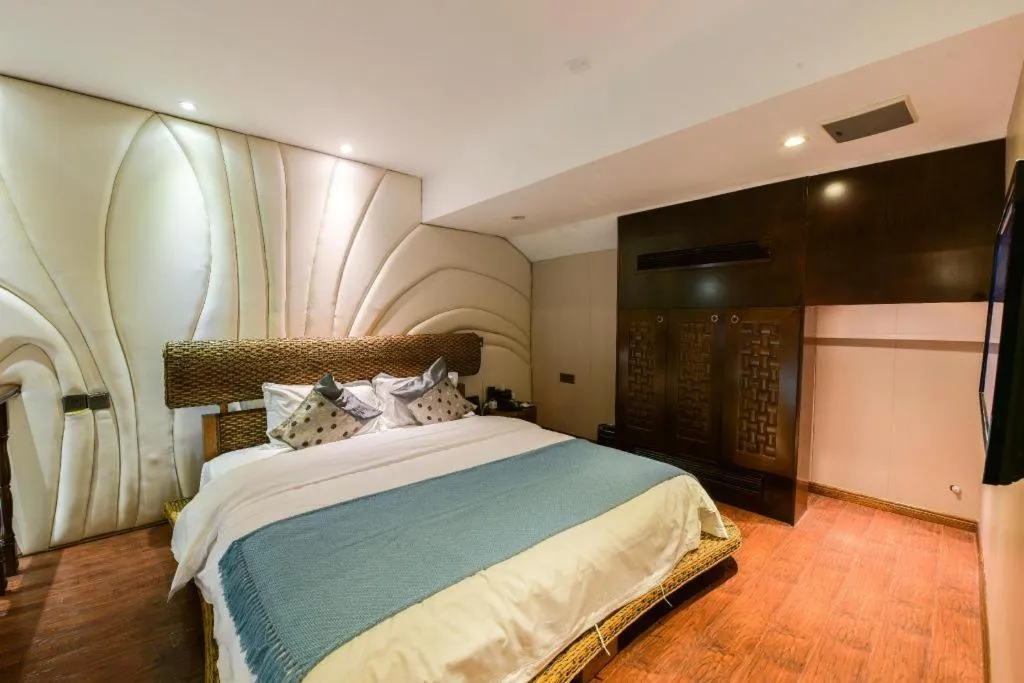 Bed in Fuzhou Chuanjie Hotspring and Golf Club Hotel