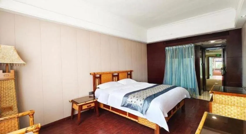Bed in Fuzhou Chuanjie Hotspring and Golf Club Hotel