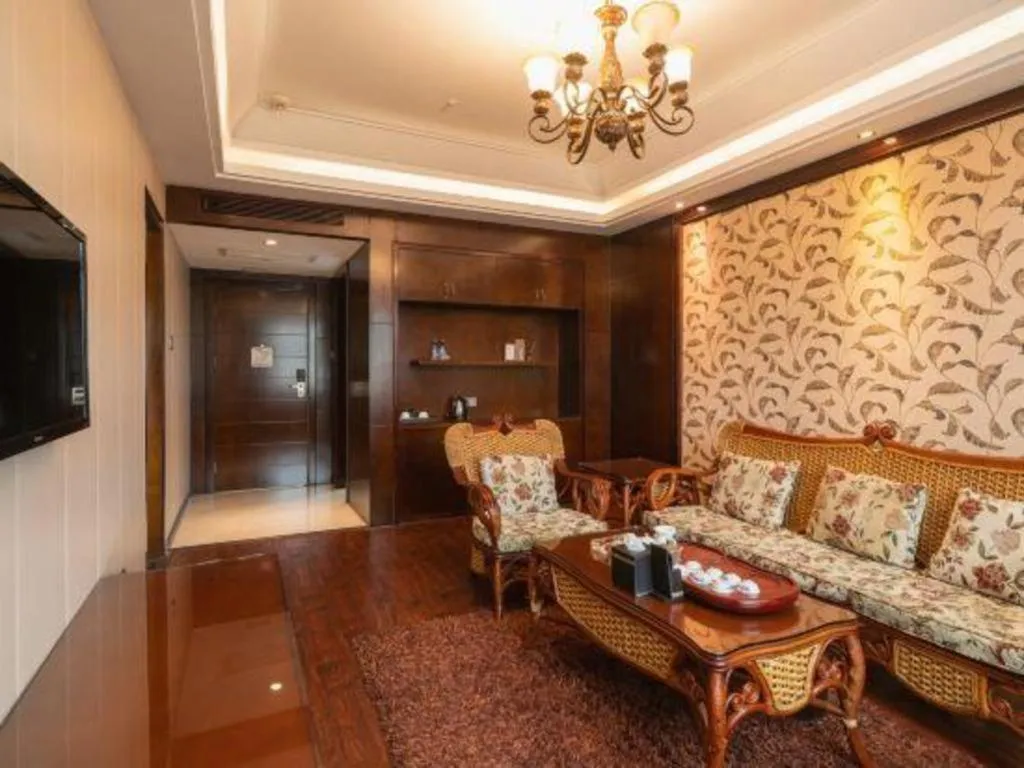 Fuzhou Chuanjie Hotspring and Golf Club Hotel