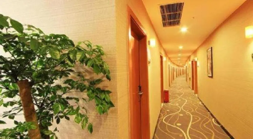 7 Days Premium Hotel Chongqing Yangjiaping Pedestrian Street Centre Branch