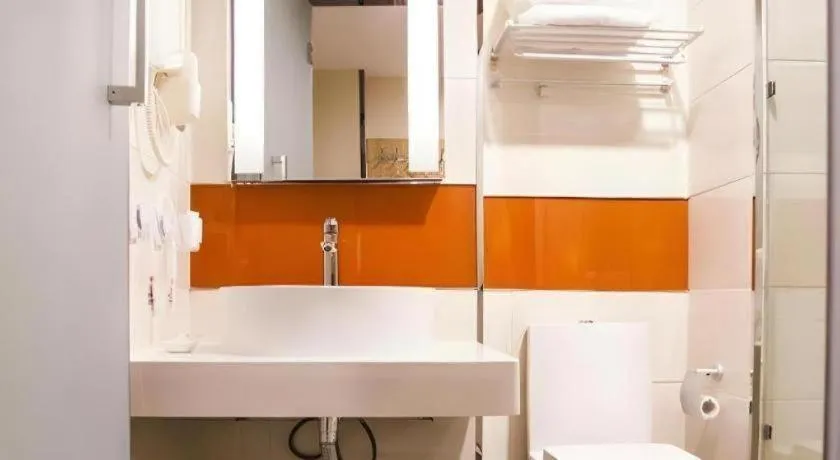 7 Days Premium Tongliao Train Station Branch