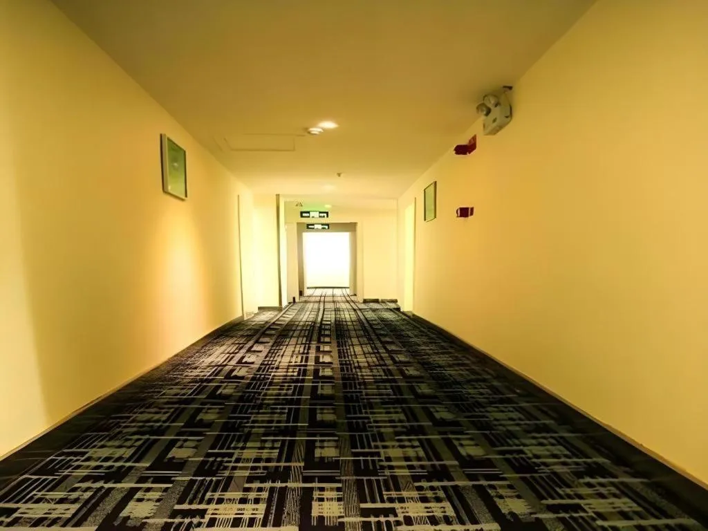 7 Days Inn Xichang Hangtian Avenue Toursim Center