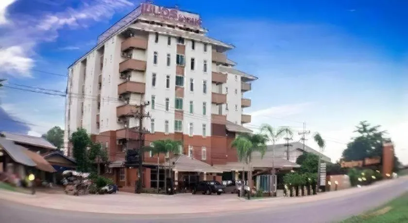 Century Grand Hotel