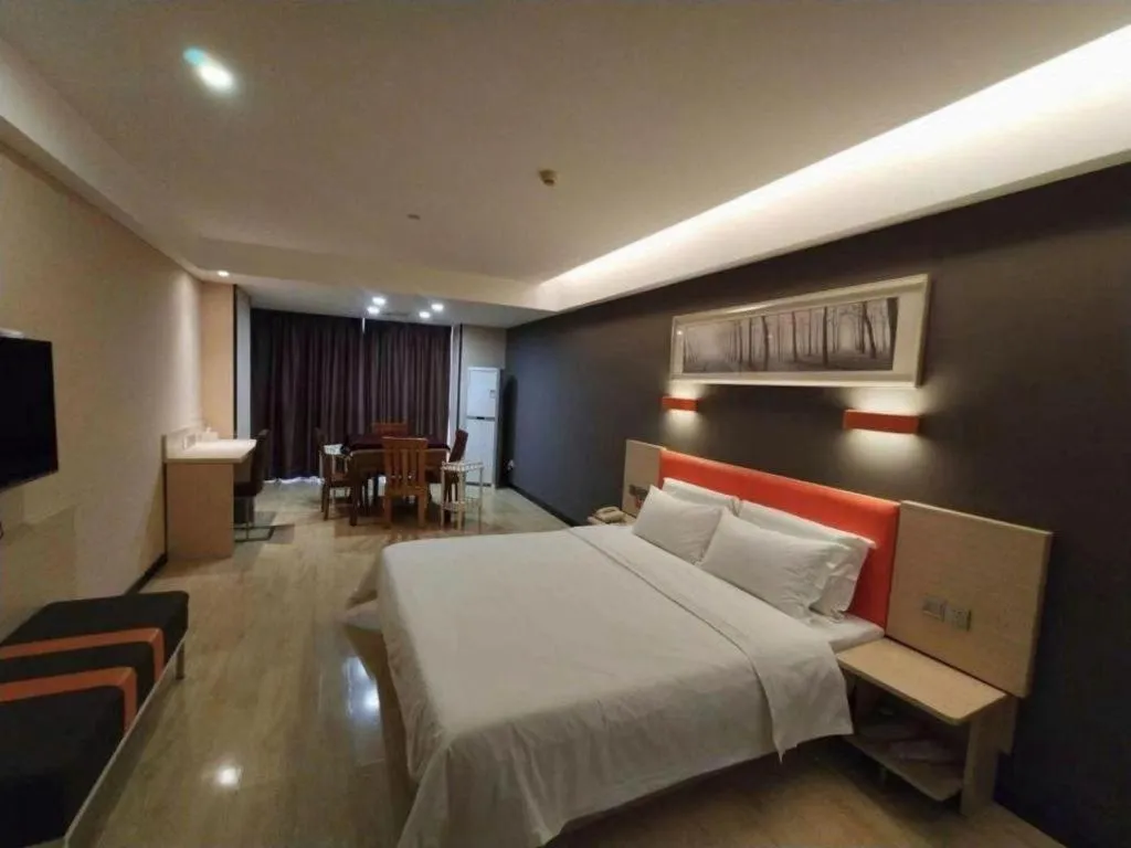 Bed in 7 Days Premium Jingjiang Fuhai New World Automobile Terminal Branch