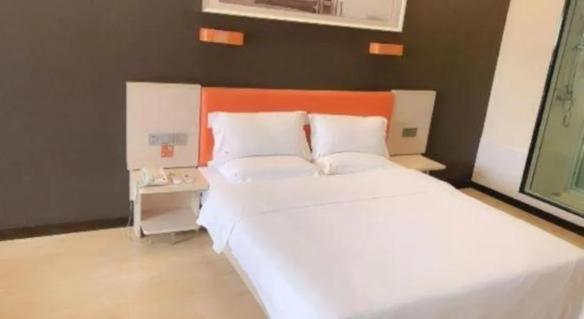 Bed in 7 Days Premium Jingjiang Fuhai New World Automobile Terminal Branch