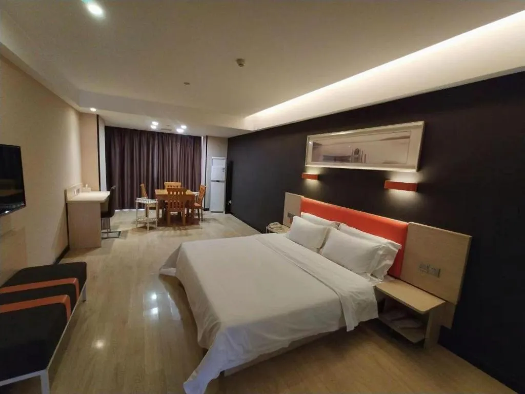 Bed in 7 Days Premium Jingjiang Fuhai New World Automobile Terminal Branch