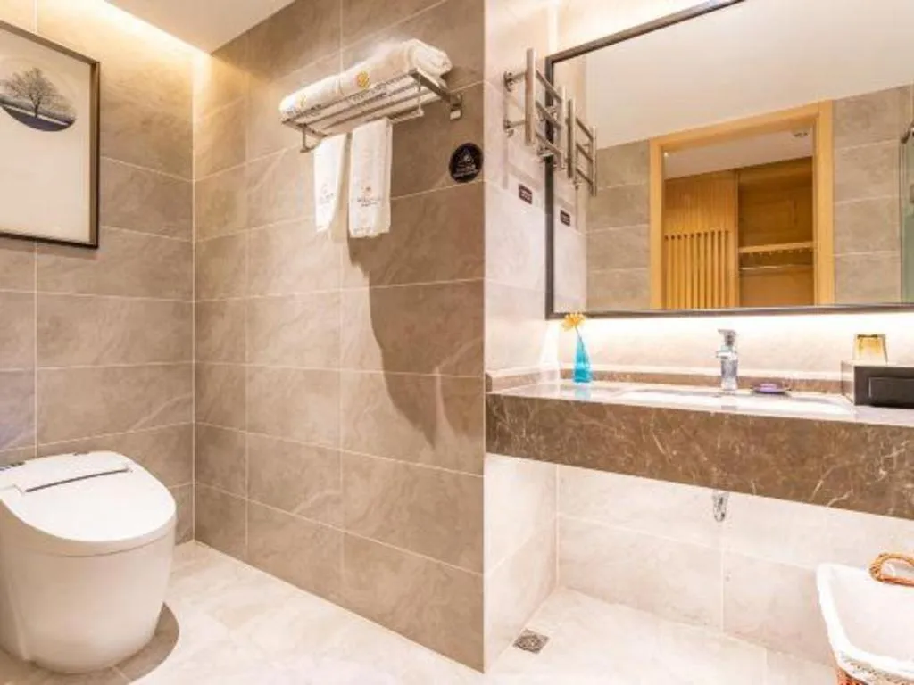 Qingdao Elegance Hotel